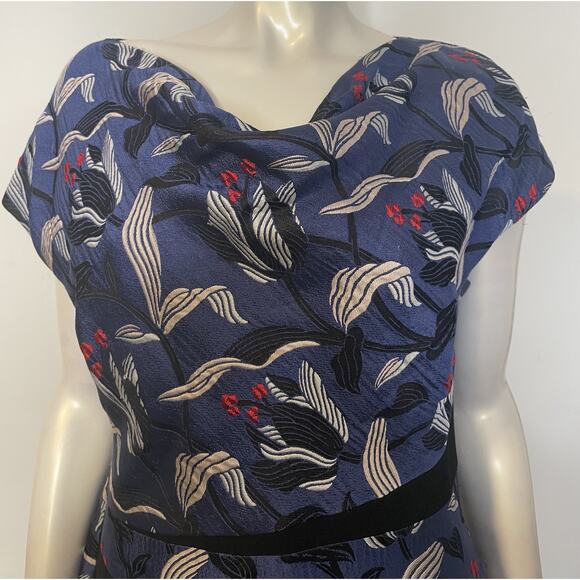Escada Blue Red White Floral Silk Sheath Dress 42 US 12 SS Fitted Tulip Jacquard - Picture 6 of 12